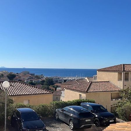 Studio Vue Mer Avec Piscine Et Terrain De Tennis Sausset-les-Pins Exterior foto