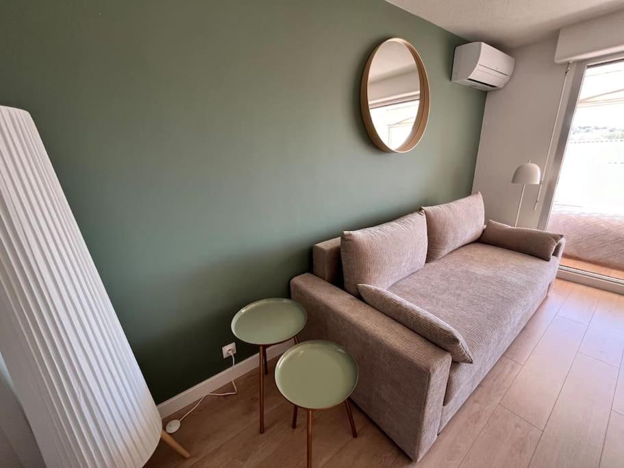 Studio Vue Mer Avec Piscine Et Terrain De Tennis Sausset-les-Pins Exterior foto