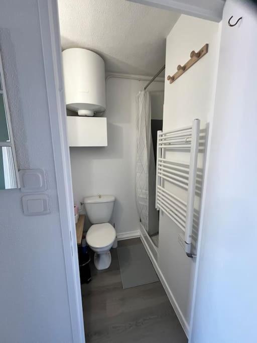 Studio Vue Mer Avec Piscine Et Terrain De Tennis Sausset-les-Pins Exterior foto